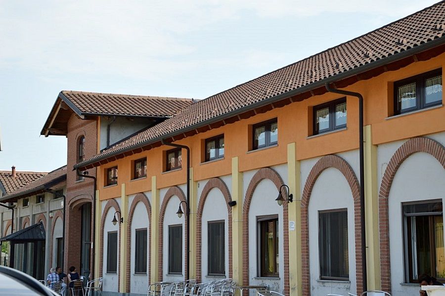 里沃利 Cascina Scola酒店 外观 照片